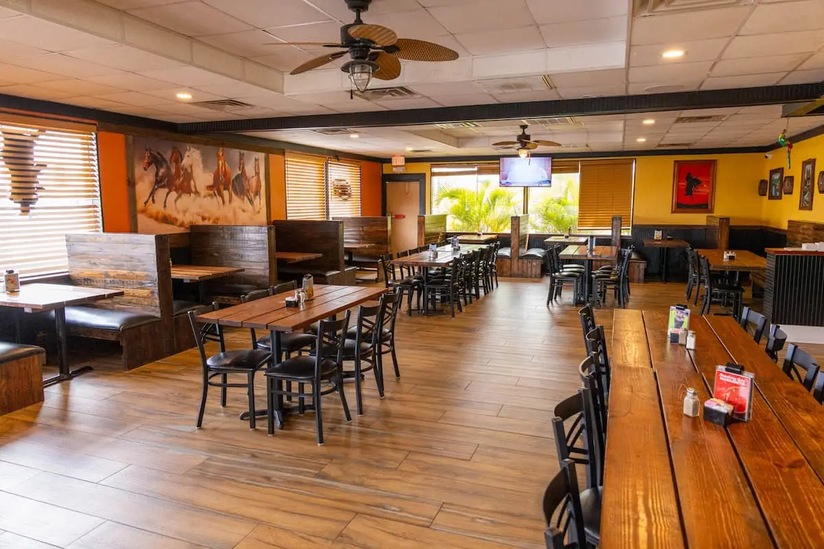 Interior of mexican restaurant in Fort Myers La Fondita dining area